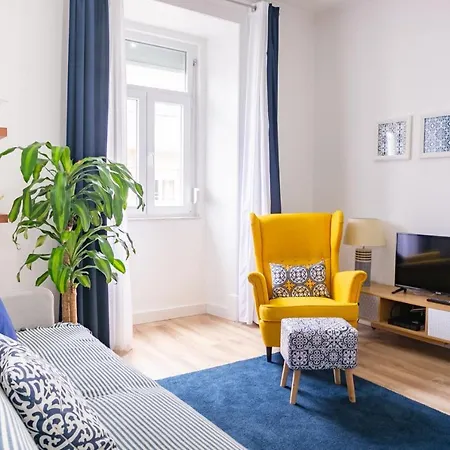 Plum Guide - The Cinquain Apartment *
